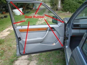 Mercedes Benz W124 E Klasse Kombi Ersatzteile - Gummi Türdichtung vorne LH N/S - Bild 1 von 5