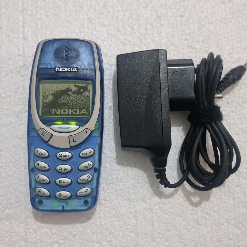 💙 NOKIA 3310 💙 CRYSTAL BLU TRASPARENTE ⭐Limited Edition 👑Raro INTROVABILE  - Bild 1 von 4