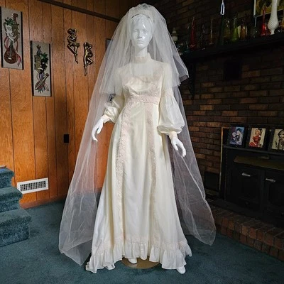 Vtg 70s Lantern Sleeve Edwardian Romantic Ivory Organza Lace Wedding Gown S/M - Image 1 of 4