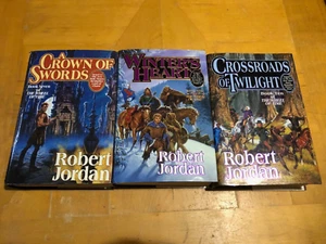 A Wheel Of Time Book Set Of 3 Robert Jordan Books 7 - 9 & 10 Hardcover + Bonus - Imagen 1 de 7
