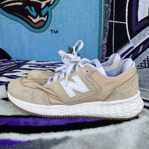 Size 7 - New Balance Womens Fresh Foam X70 Peach Sneakers - Picture 1 of 9