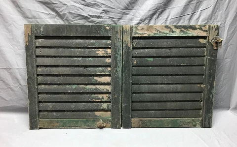 Pair VTG Shabby 17x19 Green Antique House Wood Window Shutters Old 675-23B Cover