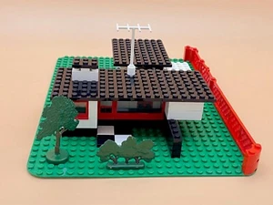 Lego® 345 House with Mini Wheel Car completo di istruzioni senza abete - Foto 1 di 6