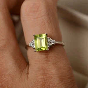 Green Peridot Women Ring Natural Gemstone 925 Sterling Silver Modern Ring - Picture 1 of 4