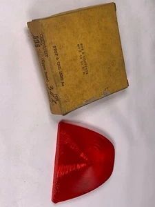 NOS Glo-Brite Stop &Tail Lamp Lens 1953 Chevrolet (Upper Inner) 342 5944070 - Bild 1 von 4