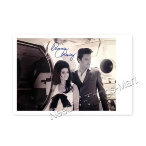 Elvis Presley (Elvis Aron Presley) & Priscilla Presley - Autogrammfotokarte - Bild 1 von 1