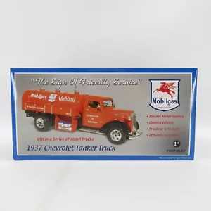 First Gear Mobilgas 1937 Chevy Tanker Truck 1:34 Die Cast Replica #19-3241 - Picture 1 of 8