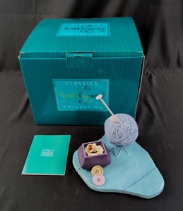 WDCC Tinkerbell "Little Charmer Base" de Disney's Peter Pan 2001 solo para miembros - Imagen 1 de 6