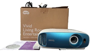 Benq TK800 True 4K UHD Ultra HDR DLP 3000 Lumens HDMI Home Theater White Blue - Picture 1 of 8