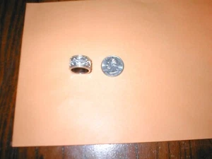 Two tone filigree wide band ring size 8-8 1/2 - Bild 1 von 1