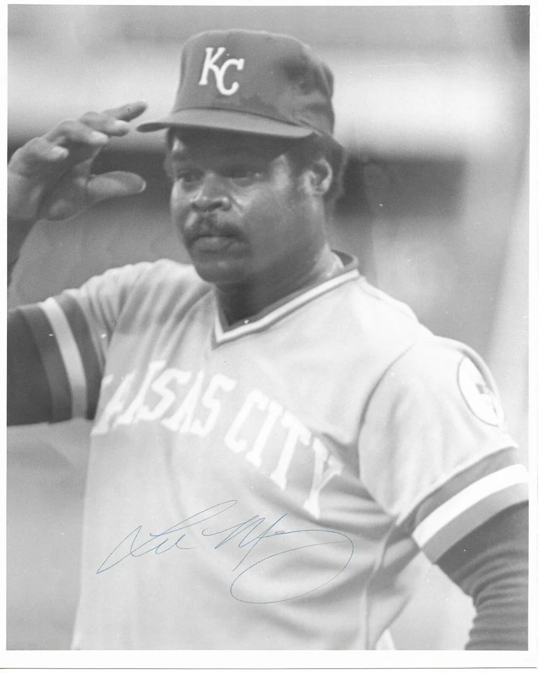 LEE MAY Autographed Signed 8 x 10 Vintage Photo KC Kansas City Royals COA - Image 1 of 1