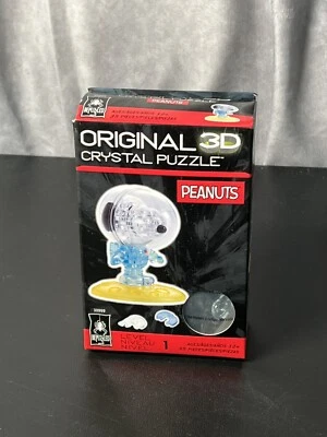 New - BePuzzled 3D Crystal Puzzle - Peanuts Astronaut Snoopy: 35 pcs - Ages 12+ - Image 1 of 3