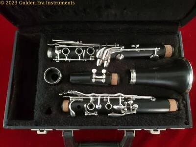 Clarinete modelo estudantil Artley 18S por volta de 1970 - Imagem 1 de 4