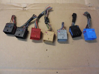 Volkswagen Audi Juego de 7 conectores eléctricos macho enchufe para relés 8E0972575D Foto 1 de 4