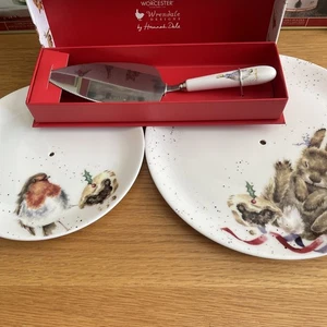 BNIB Royal Worcester Wrendale Christmas 2 Tier Cake Stand & BNIB Cake Slice - Picture 1 of 14