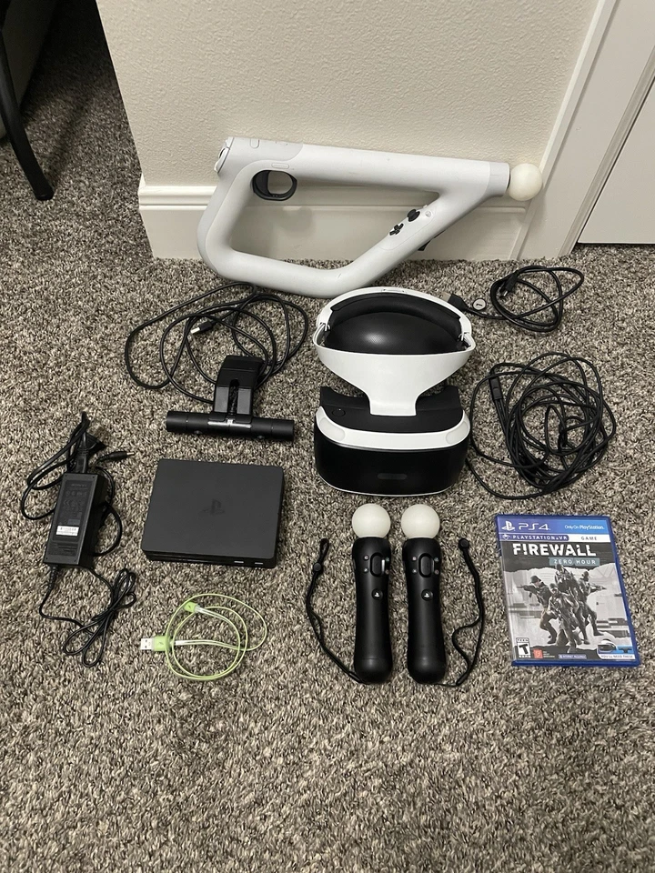 Used Sony PlayStation PS4 VR1 Bundle with VR Game, 2 Motion & Gun Aim Controller - Image 1 of 1