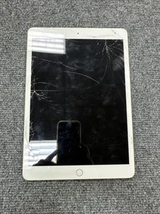 Apple iPad A2428 8va Generación 10.2" 32GB Wi-Fi + Celular LCD AGRIETADA - Imagen 1 de 2