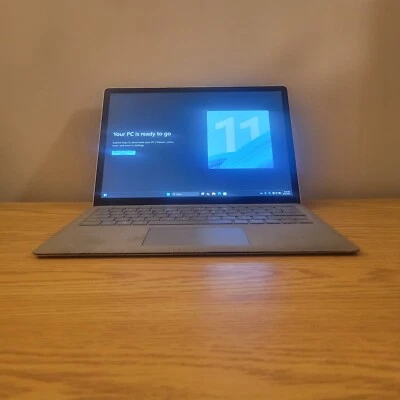 Surface Laptop 2 | i7 | Windows 11 Pro 24H2 | MS Office 2024 | 16GB | 256GB | - Image 1 of 4