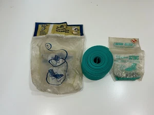 Frost King Weatherproof Plastic Lawn Furniture Webbing Vintage 2 1/4 & 30 Screws - Picture 1 of 4