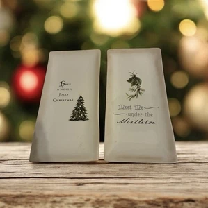 Juego de 2 galletas y platos de queso de Navidad Grasslands Road 10x5 muérdago/árbol - Imagen 1 de 10