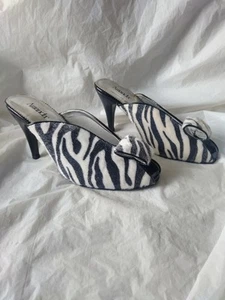 Amanda Shoes Heels Women Size 8 W Zebra Print  - Picture 1 of 4