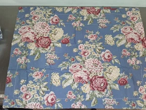 Eddie Bauer Pair of New Standard Pillow Shams-Blue/Red Roses-Cotton-Gorgeous! - Picture 1 of 4