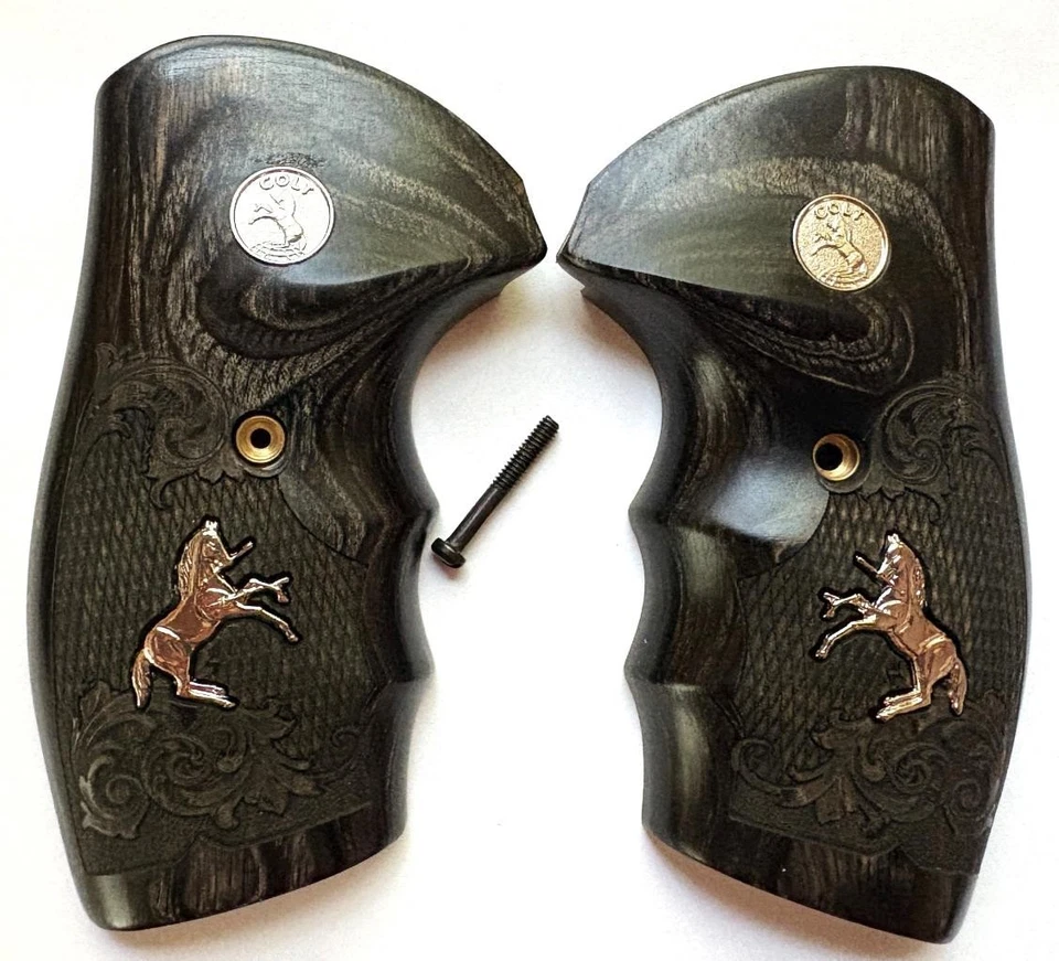 Colt King Cobra Grips 1986-1998 Colt Anaconda Grips 1990-99 Silverblack Scroll - Image 1 of 1