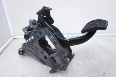 Pedal de freno automático Infiniti G35 2007-2008 46501-Jk600 Foto 1 de 4