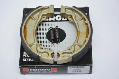 Brake Shoes Front for Yamaha It 175 1980-1982 / It 250 G 1980-1983 - Image 1 of 3