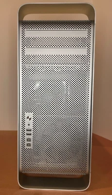 Apple MacPro 5,1, A1289, 8 Core 2.4 (2010/Westmere), 12GB, 3x SATA, Barely Used - Image 1 of 4