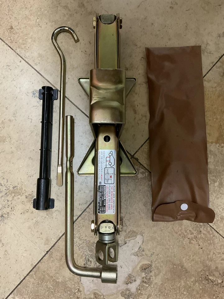 1997 - 1998-1999-2000-2001 Honda CRV CR-V домкрат для шины с инструментами изготовитель оборудования - Изображение 1 из 4