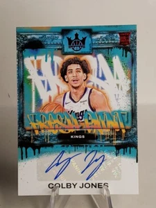 2023-24 Court Kings Heir Apparent Colby Jones Auto /99 Sacramento Kings RC  - Bild 1 von 3
