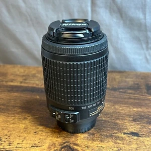 Nikon Zoom Lens NIKKOR 55-200mm f/4.0-5.6 DX G SWM AF-S VR IF A/M ED - Picture 1 of 13