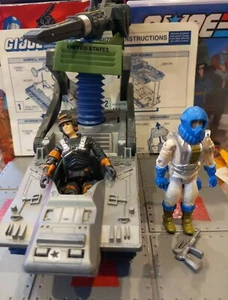 GI JOE LOT - PULVERISIERER FAHRZEUG MIT ANLEITUNG & MAVERICK/BLOCKER ACTIONFIGUREN - Bild 1 von 9