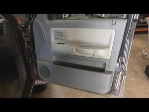 Panel de moldura interior de puerta delantera derecha usado se adapta a: Dodge Dakota 2007 grado A - Imagen 1 de 2