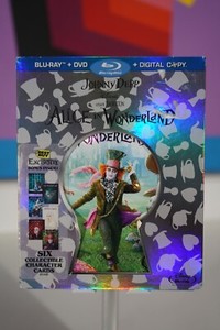 Alice in Wonderland Blu-ray/DVD, 2010, Best Buy Exclusive slip (no photo cards)