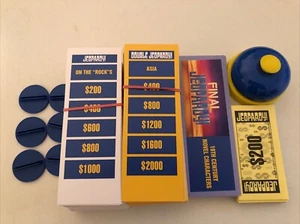 Jeopary Deluxe Edition Family Trivia Quiz Board Game 2016 New -- NO BOX - Picture 1 of 3