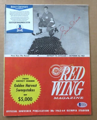 Vintage Det Red Wings vs Chicago Program Oct 10, 1963 Howe Signed w Beckett COA - Image 1 of 4