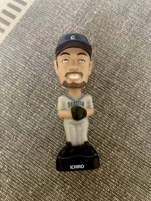 Ichiro Suzuki Seattle Mariners Mini Bobble Head MLB Memorabilia 2003 Post Promo Foto 1 de 2