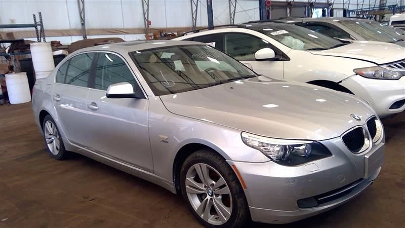 Luz de canto/parque para motorista montagem em neblina compatível com 08-10 BMW 528i 4906834 - Imagem 1 de 4