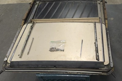 1984 Mercedes Benz 300TD Wagon W123-Sunroof Assembly-Complete Factory Takeout-C2 - Image 1 of 4