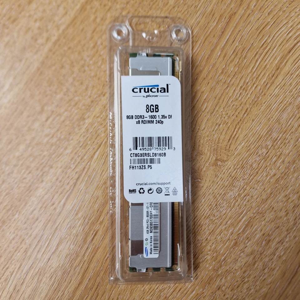 Crucial CT8G3ERSLD8160B 8GB DDR3L 1600 MT/s (PC3-12800) DR x8 RDIMM 240p - Image 1 of 3