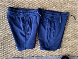 2 PAIR -GapFit Boys Youth Athletic Shorts - Size 6-7 in NAVY BLUE - Picture 1 of 5