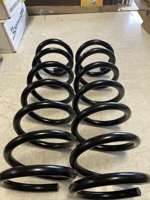 Skyjacker D25,  Coil Spring Set For 1994-2010 Dodge Ram 2500 4 Wheel Drive - Image 1 of 4