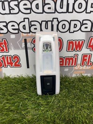 17 BMW X1 Interior Light - Image 1 of 4