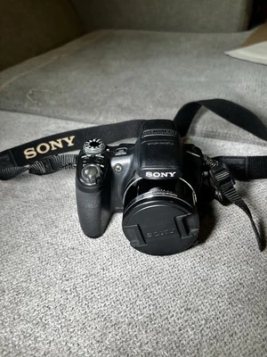 Sony Cyber-Shot DSC-HX1 9.1 MP Digital Camera + Accessories TESTED - Image 1 of 4