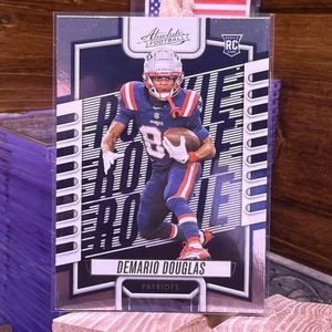 🏈 2023 Demario Douglas RC New England Patriots Panini - Absolute #158 NFL  - Bild 1 von 2