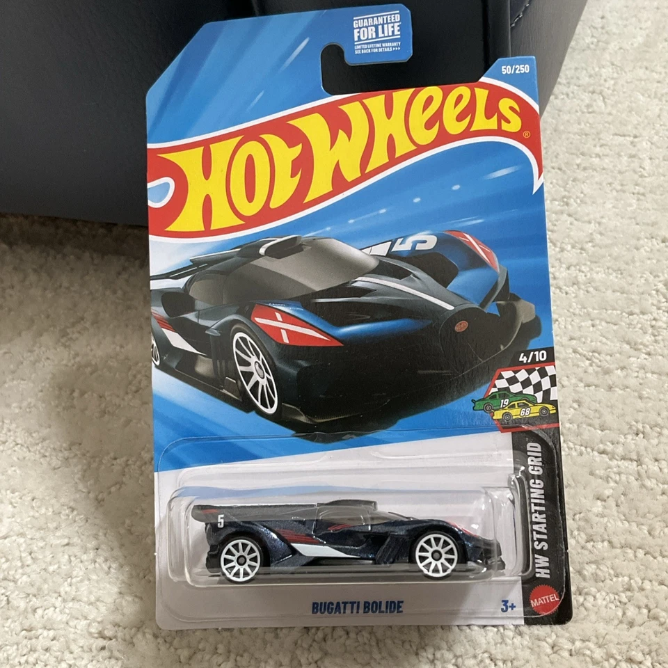 FUNDA B HOT WHEELS 2026 BUGATTI BOLIDE 50/250 HW REJILLA DE ARRANQUE 4/10 AZUL OSCURO Foto 1 de 4