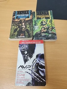 (3) Aliens Vs. Predator AVP Books war, Hunters Planet - Foto 1 di 15