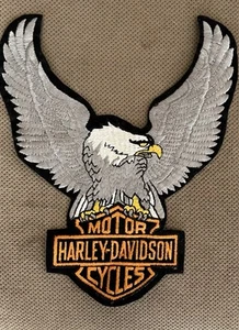9 1/2 x 8" Harley Davidson Stickerei Silber Adler Bar und Schild Emblem Patch - Bild 1 von 1